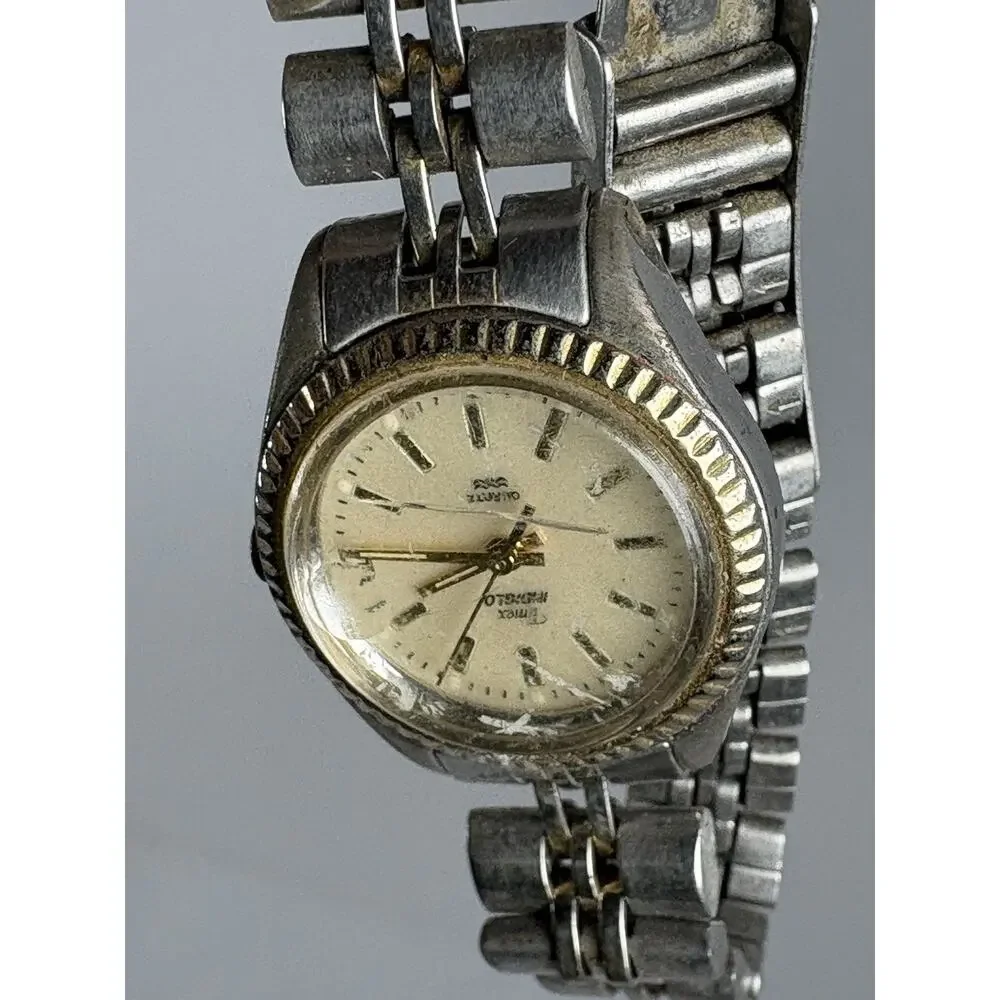 Vintage Timex Indiglo Womens Quartz Date Watch Crack Crystal Untested Parts